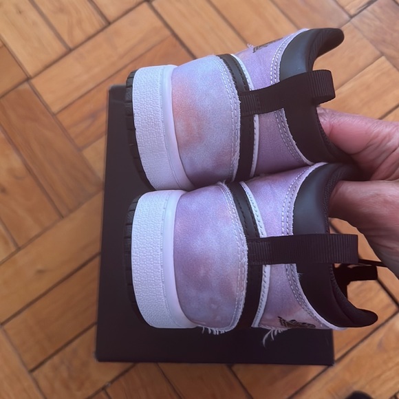 Jordan 1 mid sneakers - Picture 3 of 9